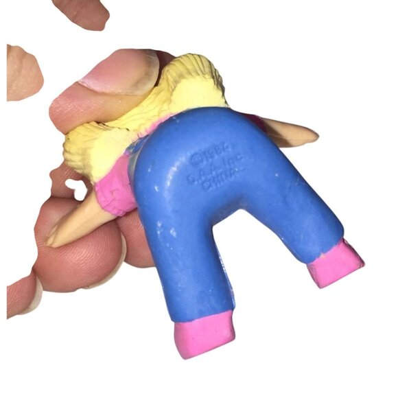 Cabbage Patch Kids Vintage 1984 Figurine Sitting Girl in Overalls w Arms Out - Picture 7 of 7